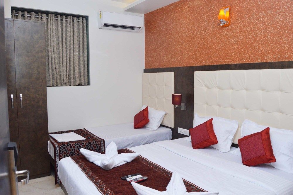 Hotel A. K. International - Fort Mumbai Exterior photo